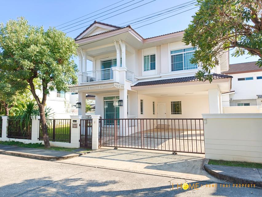 🏡 ให้เช่าบ้านเดี่ยวหลังใหญ่ 114 ตรว. 3 นอน 1 ทำงาน 1 แม่บ้าน 52,000.-/เดือน (รวมส่วนกลาง) ✨ 1