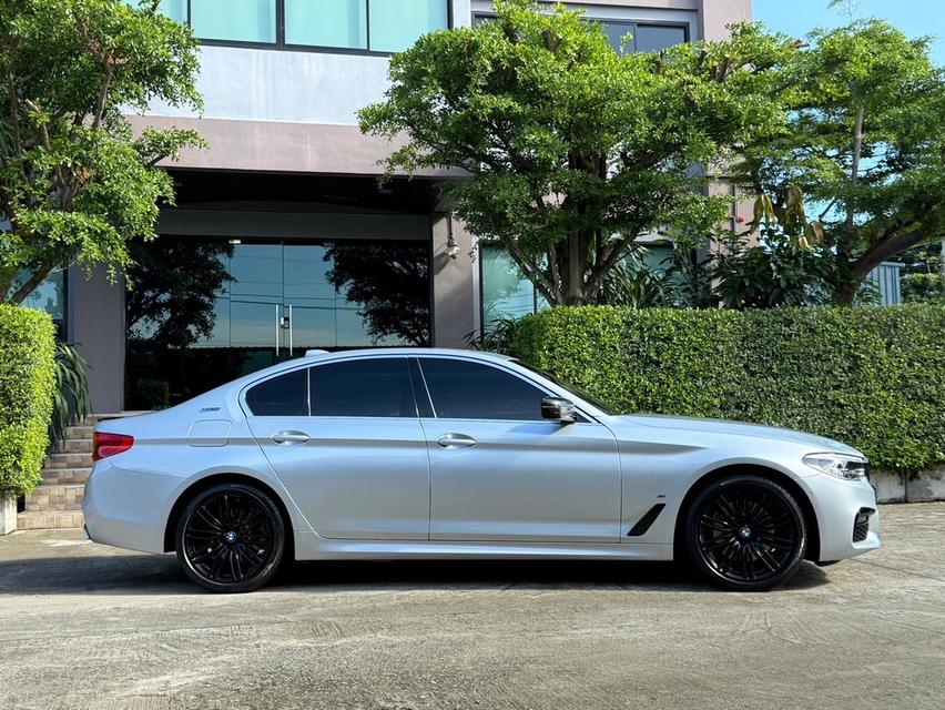 2020 BMW 530e SPORTLINE รถมือเดียว วิ่งน้อยเพียง 8X,XXX กม เข้าศูนย์ทุกระยะ รถไม่เคยมีอุบัติเหตุครับ 2