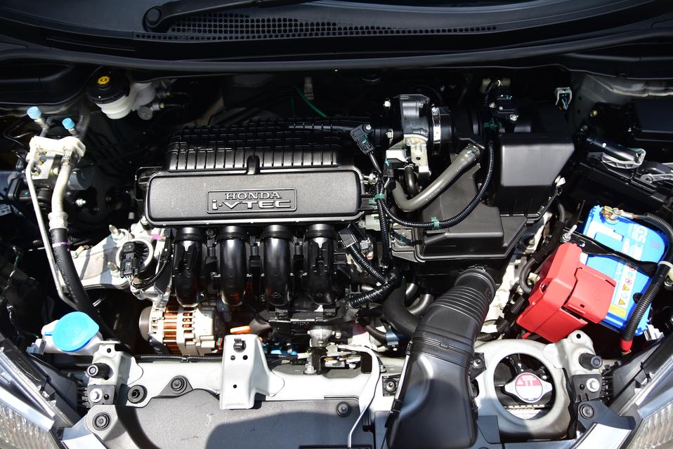 2023 HONDA JAZZ 1.5V AUTO รูปที่ 9