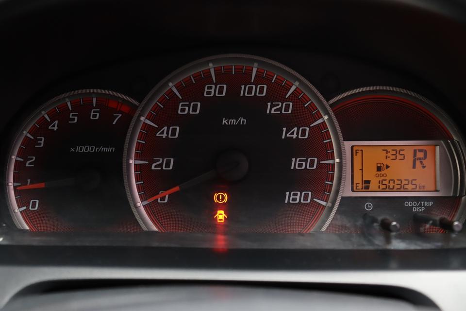 2013 TOYOTA AVANZA 1.5S 11