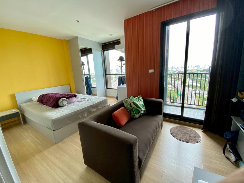 ด่วน ขายถูก คอนโดเดอะเบส พระราม 9 - รามคำแหง ห้องสตูดิโอ ขนาด 26 ตรม. ชั้น 23 วิวเมือง เฟอร์นิเจอร์ครบ พร้อมอยู่ ต่อรองได้ 1