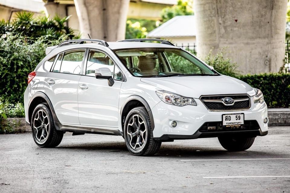 Subaru Xv 2.0i AWD สีขาว ปี 2014 มือเดียวป้ายแดง 4