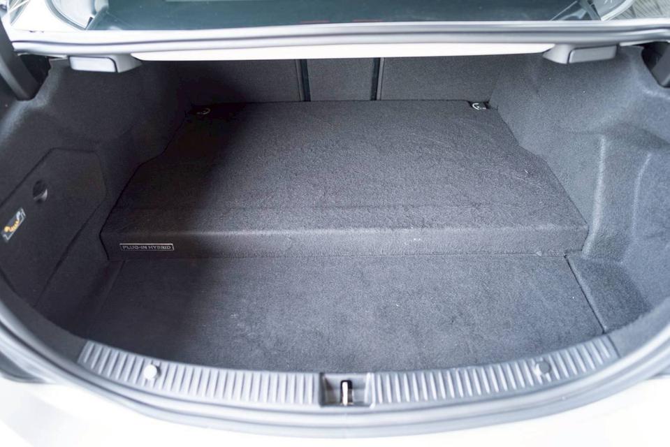 BENZ C-CLASS C350e AVANTGARDE รูปที่ 8