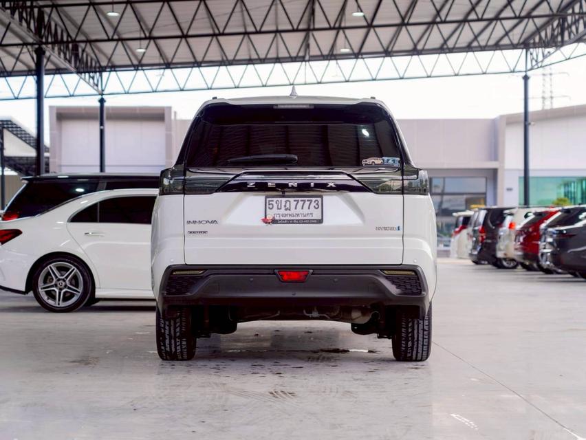 Toyota Innova Zenix 2.0 Hev Premium ปีจด 2024 3