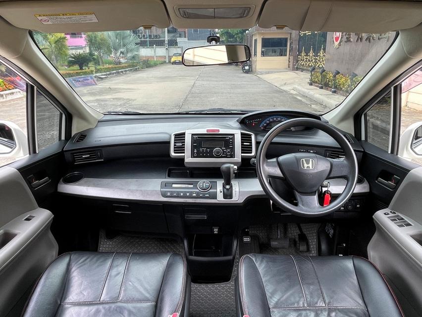 HONDA FREED 1.5 SE ปี 2012 สภาพนางฟ้า