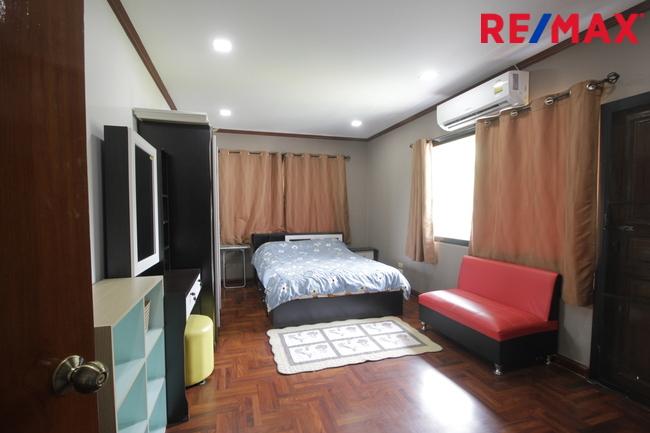 บ้านเดี่ยวภาณุปิ่นเกล้า ตลิ่งชัน บ้านพร้อมอยู่ ตกแต่ง ต่อเติม หลังมุม 128.5 ตารางวา ใกล้ห้าง เดินทางสะดวก ราคาต่อรองได้ 19