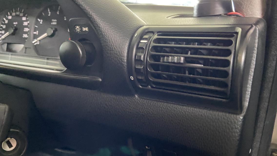 BMW 316iA Coupe ปี 1996 รูปที่ 8