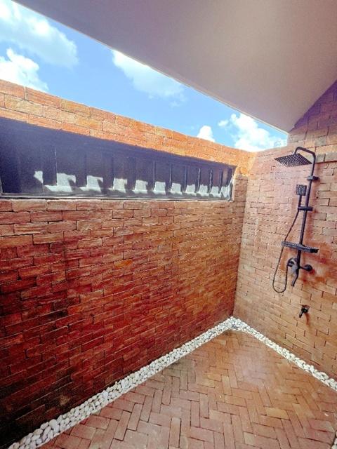 รวมโชคมอลล์ Homepro สันทราย Central Festival รร.บ้านศรีบุญเรือง 1.3 กม. เช่าบ้านพักพูลวิลล่า 2ชั้น พร้อมสระว่ายน้ำส่วนตั 8