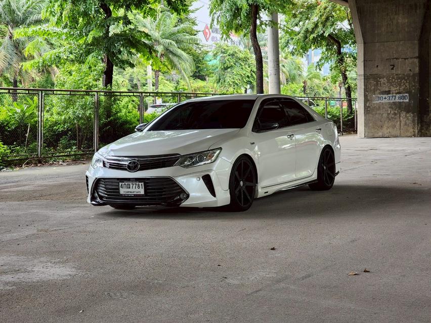 Toyota Camry 2.0 Year 2015