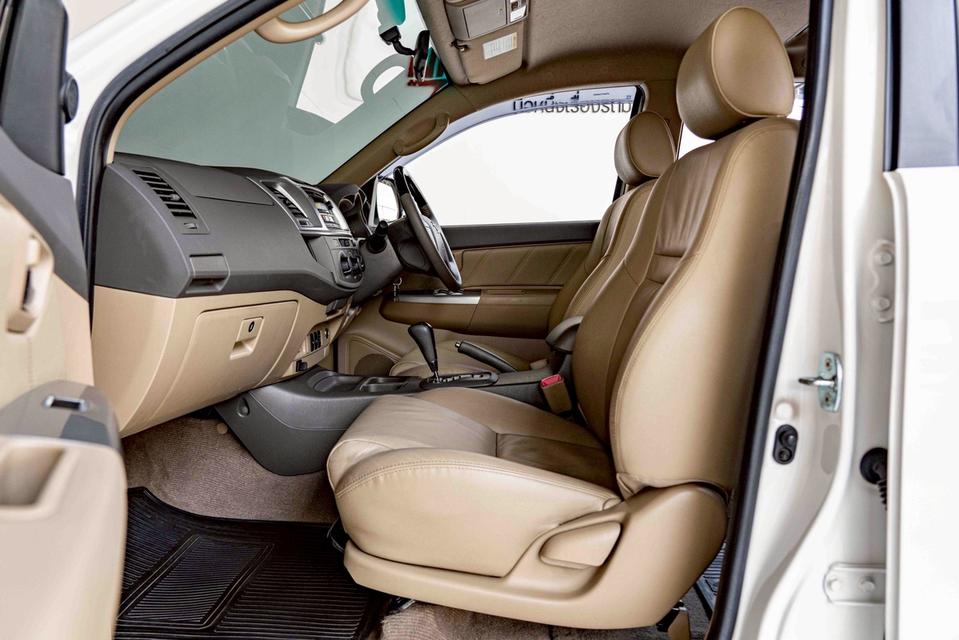 รหัสรถ NP2068 รุ่นรถ : TOYOTA FORTUNER 2.5G ปีรถ : 2014 รูปที่ 16