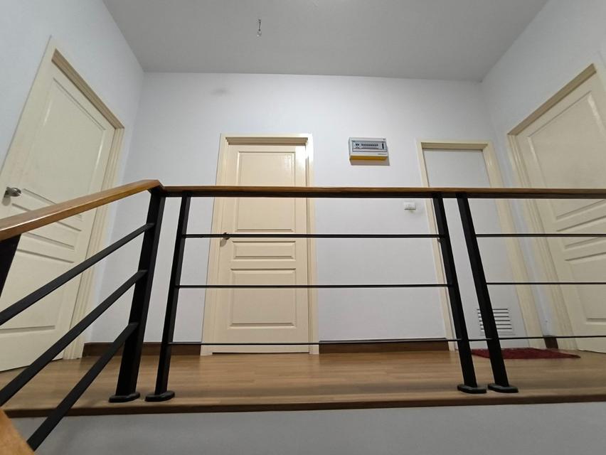 แกรนด์วิลล์  ถนนปทุมสายใน ต.บ้านฉาง อ.เมือง ปทุมธานี 12