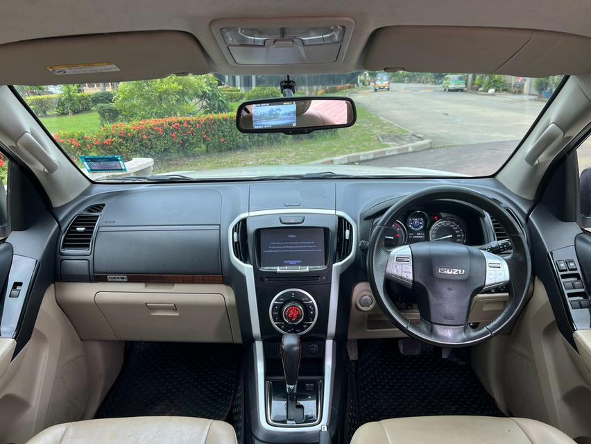 2019 Isuzu Mu-X 3.0 2WD รถ 7 ที่นั่ง ประวัติดี รูปที่ 7