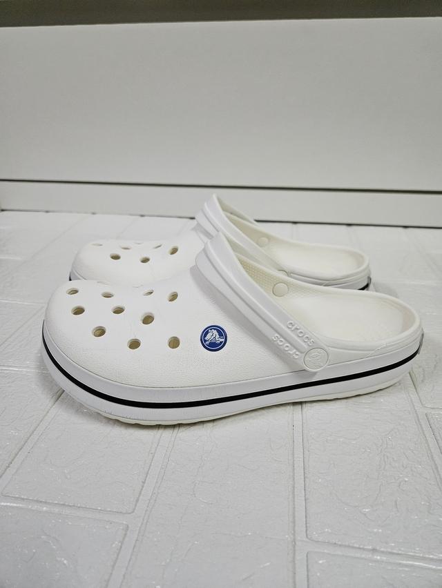 Crocs 4