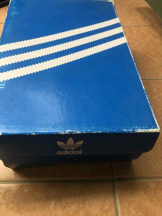 รองเท้าผ้าใบAdidas ของแท้ 5