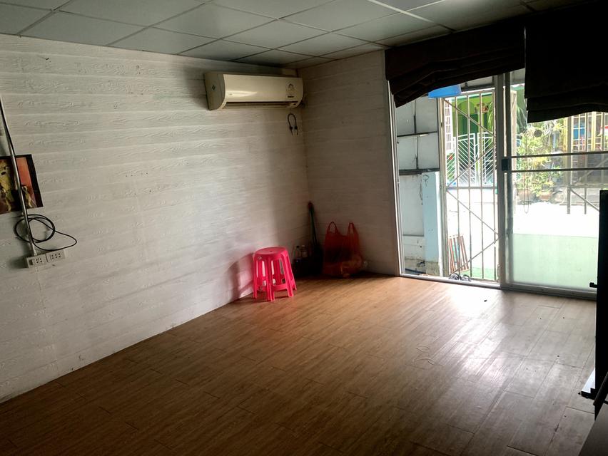 บ้านทาวน์เฮ้าส์ 16 ตารางวา 4