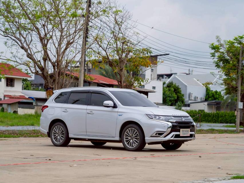 ขาย Mitsubishi Outlander 2.4GT 4wd ปี21