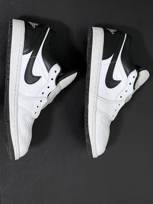 รองเท้าแท้ภาพดี99%Jordan 1 Low White Black( US 8.5/ CM 26.5/ EU 42 ) 1280💸สอบถามได้เลยครับ 💸 รูปที่ 5