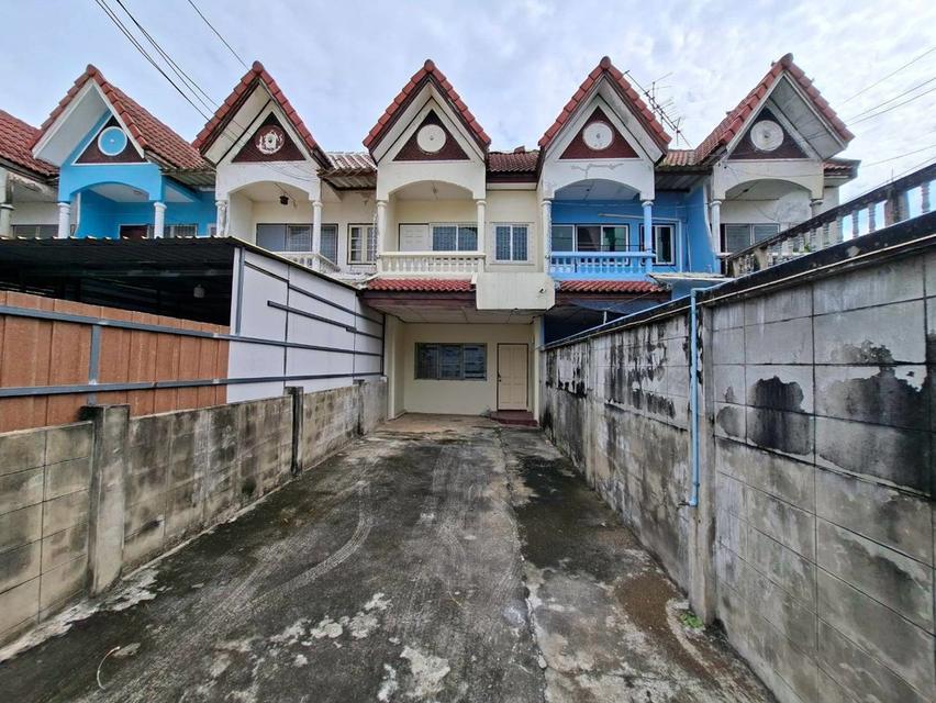 ขายบ้าน 2 ชั้น หมู่บ้านเจริญลาภ4 ซอยคลอง4 ตะวันตก35 4