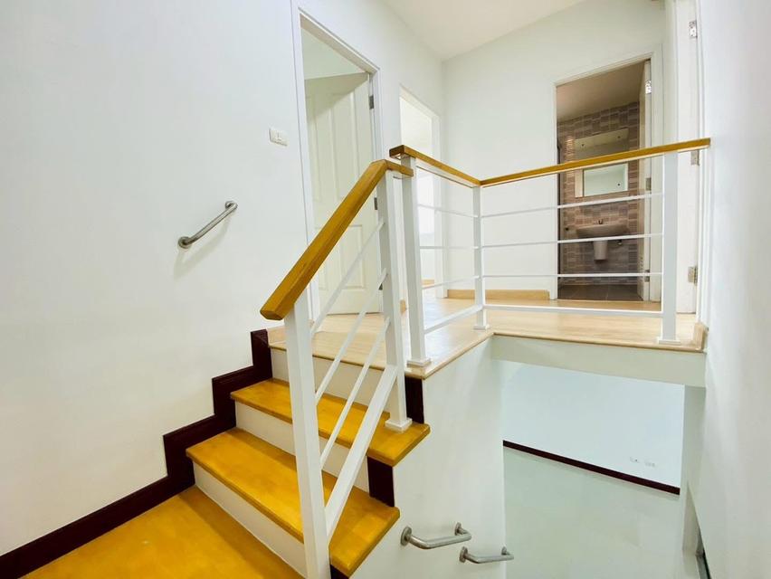 ทาวน์เฮ้าส์2ชั้นรีโนเวทพร้อมเข้าอยู่ 6