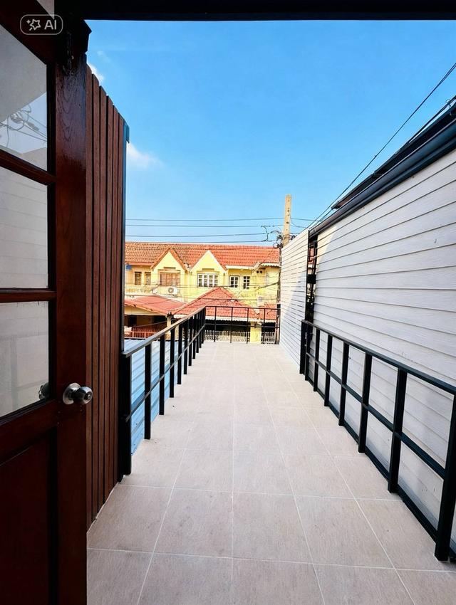 หมู่บ้านบัวทอง3  ใกล้เซ็นทรัลเวสเกต 18