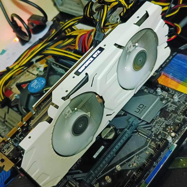 GTX 1080 Ti GALAX EXOC White 11GB