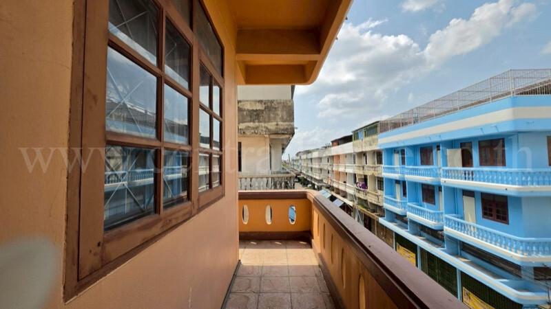 อาคารพาณิชย์ 4 ชั้น บ้านอมรชัย 3 บรมราชชนนี ห้องมุม ต่อเติมครบ ราคาถูก 7