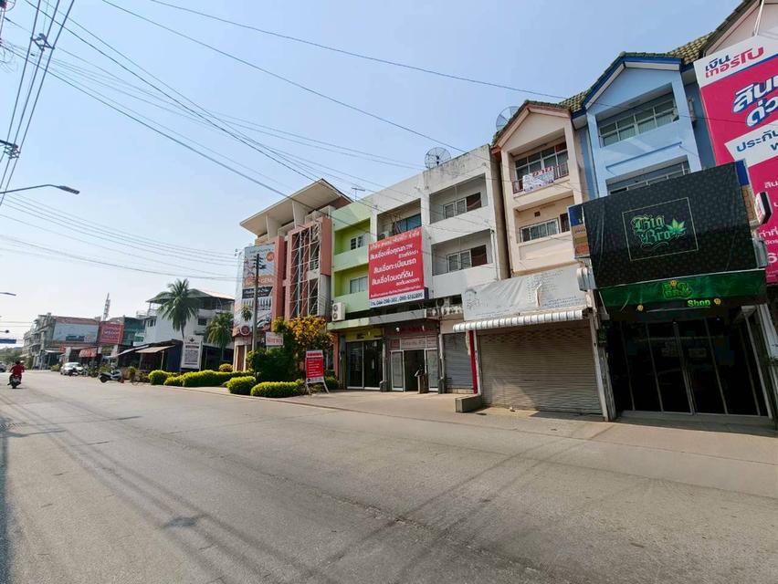 อาคารพาณิชย์ 3.5 ชั้น ซอยมิตรภาพ ซอย 15 ถนนมิตรภาพ ตำบลสุรนารี อำเภอเมืองนครราชสีมา จังหวัดนครราชสีมา 2