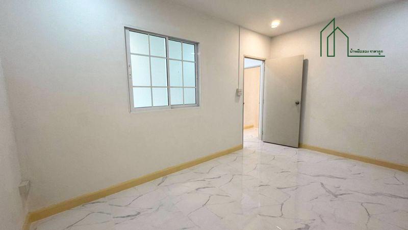 หมู่บ้านฉัตรณรงค์วิลล่า 3 ถ. ลำลูกกา ซ. เปียร์นนท์ ใก้ลสถานีรถไฟฟ้าคูคต  13