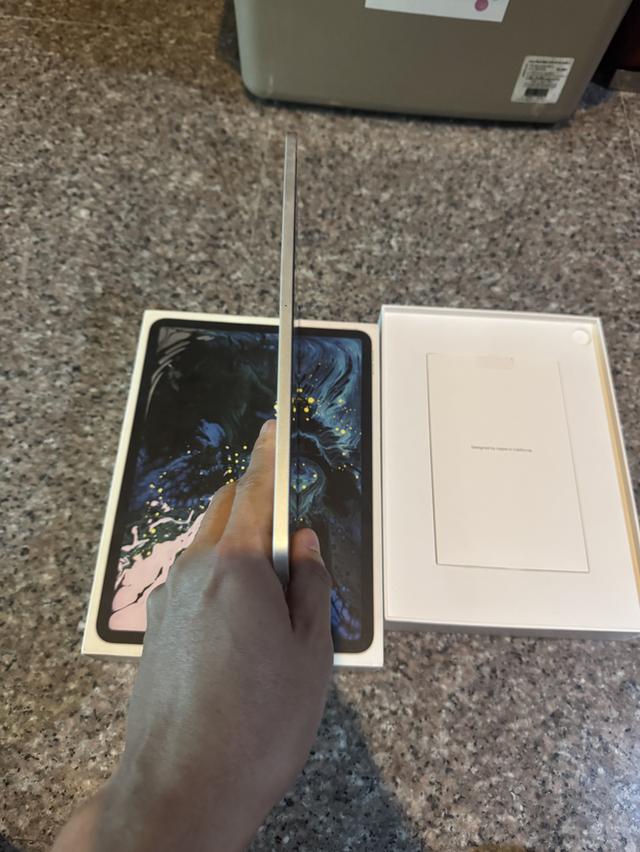 ขายๆๆๆถูกๆๆiPadPro11นิ้วสีSilver 64กิ๊กWifi Only มีกล่องอีมี่ตรงใช้งานดีทุกๆฟังชั่นสูนTrueทุกๆฟังชั่นรีสโตได้ตลอดไม่มีติดไอคราวModel TH/A ( จอขาวจั๊วๆ 5