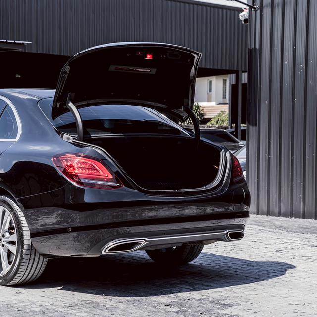 รหัสรถ 67GG517 #Mercedes #Benz #C300e Avantgarde MINORCHANGE แล้ว ปี 2020