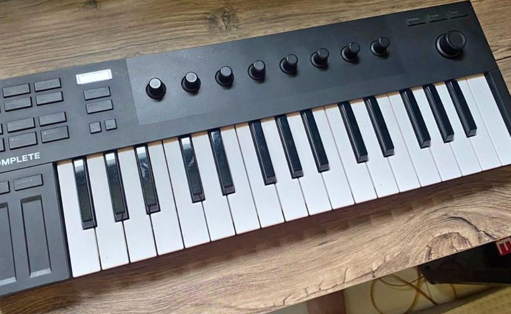 Komplete m32 2