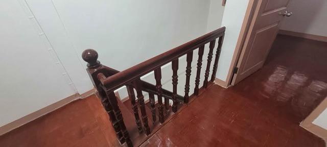 ขายทาวน์เฮ้าส์ 2 ชั้น เพิ่งรีโนเวทใหม่ หมู่บ้าน เค.ซี. รามอินทรา 5 ติดถนนพระยาสุเรนทร์ 40 ที่จอดรถ 1 คัน 6