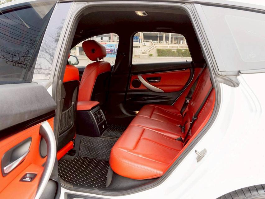 BMW 320d GT M SPORT ปี จด 2020 13
