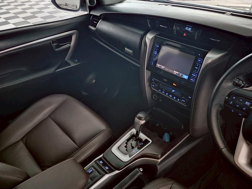 รถยนต์มือสองสภาพพร้อมใช้งาน 7