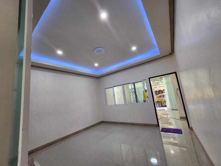 ขายบ้านทาวน์โฮม 2 ชั้น ย่านถนนเทพรักษ์ สะพานใหม่ 8