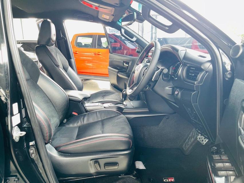 Toyota Fortuner2.8 GR Sport 4WD ปี 23จด24 ไมล์7หมื่นโลแท้ 224แรงม้า รูปที่ 15