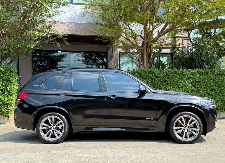 2017 BMW X5 F15 MSPORT รถมือเดียวออกป้ายแดง รถวิ่งน้อย รถเข้าศูนย์ทุกระยะ รถไม่เคยมีอุบัติเหตุครับ 2