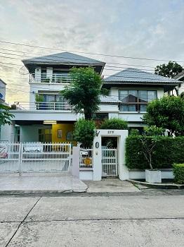 Exclusive! บ้านเดี่ยว 3 ชั้นหรู พร้อม ระเบียงพักผ่อนขนาดใหญ่ ใช้ทำโซนนั่งชิล จิบกาแฟ หรือปลูกต้นไม้ได้ ใจกลางหัวหมาก 1
