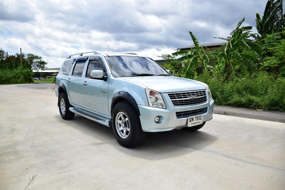 รถครอบครัว ปี2007 ขายเพียง 159000 บาท ISUZU ADVENTURE 3.0 i-TEC เกียร์M/T แอร์หน้า แอร์หลัง เบาะหนัง 3ตอน ช่วงล่างแน่นไปได้ทั้งครอบครัว โทร0957401229 