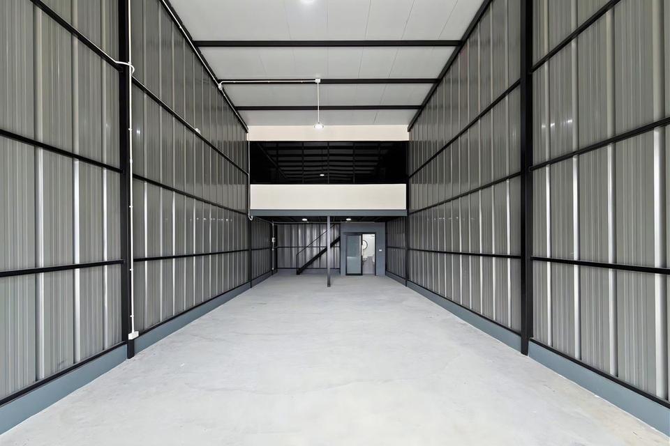 U1419 ให้เช่าโกดังออฟฟิศ พัฒนาการ 25 ขนาด 140 ตารางเมตร มีห้องน้ำในตัว จอดรถได้ 4 คัน ทำเลดีเดินทางสะดวกเข้าออกได้หลายทาง 2