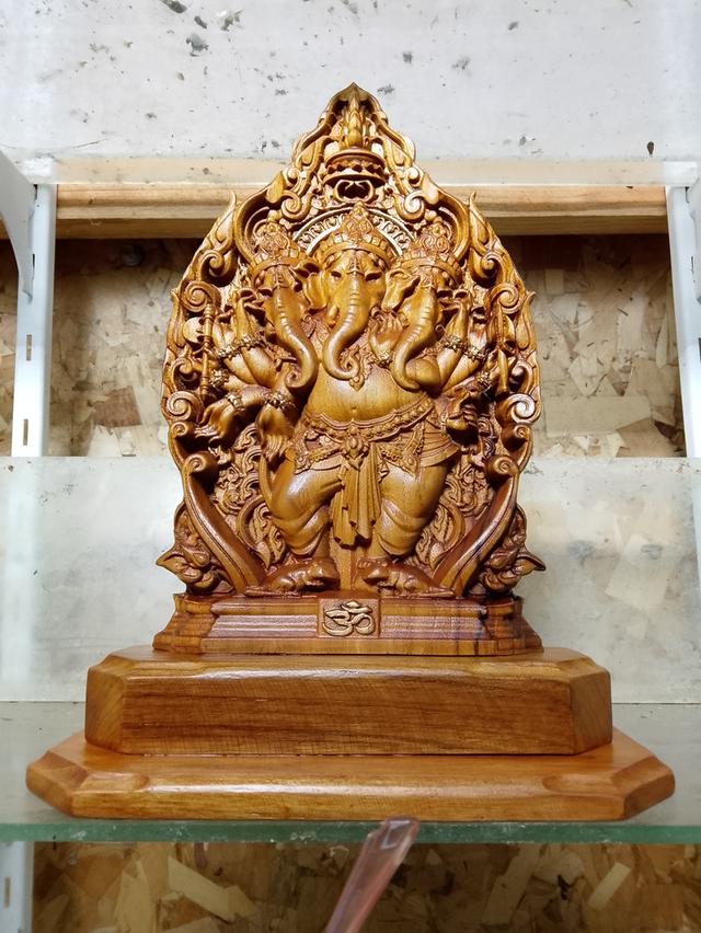 งานแกะสลักไม้ของที่ระลึก รูปที่ 6