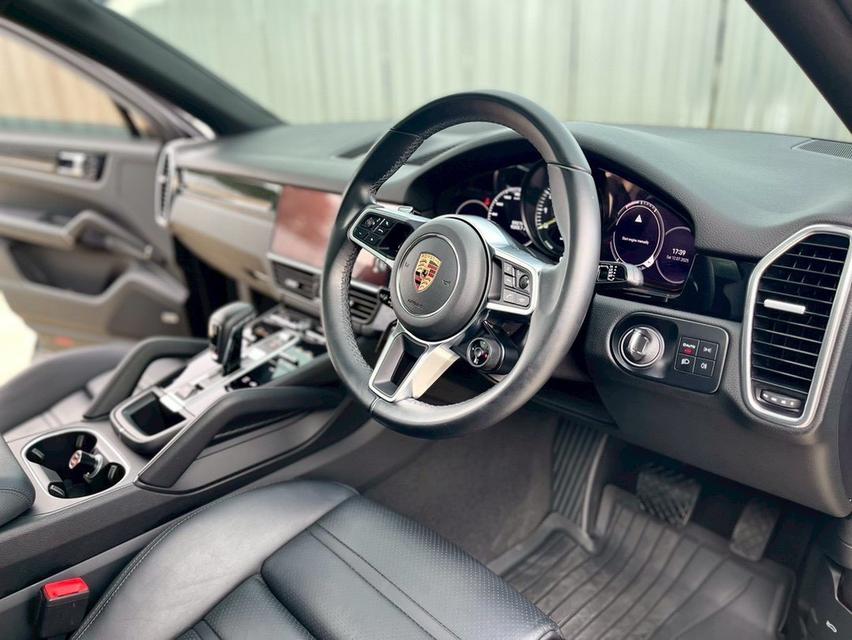 Porsche Cayenne E-Hybrid Coupe 2022Mileage 59,000 Km. รูปที่ 9