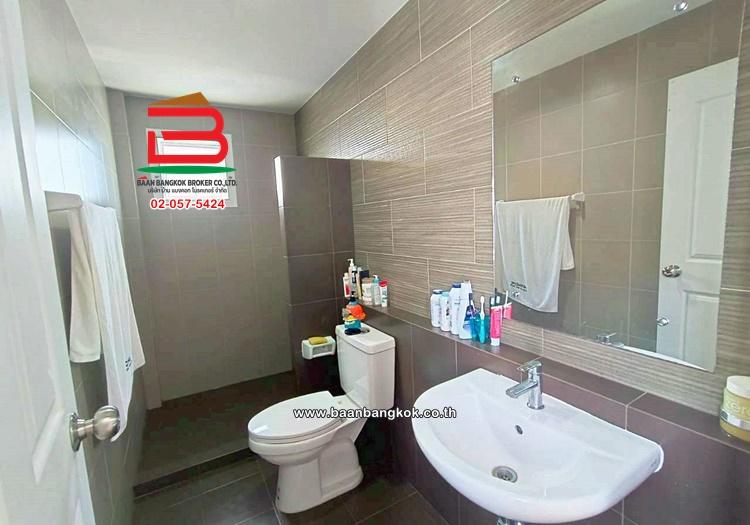 บ้านเดี่ยว หมู่บ้าน วังทอง เดอะแพรรี่ คลอง 2 เนื้อที่ 68.3 ตรว.ทำเลดีใกล้ตลาดไอยรา ถนนรังสิต-คลองหลวง ตำบลคลองสอง อำเภอคลองหลวง จังหวัดปทุมธานี 10