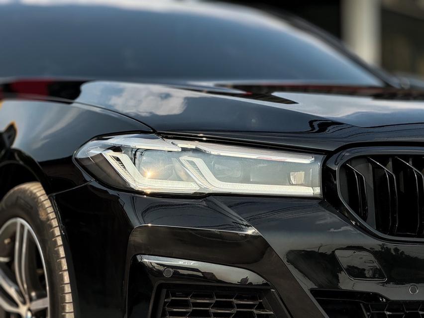 รหัสรถ MCA2889 2022 BMW 530e M-SORT LOOK Plug-in Hybrid G30