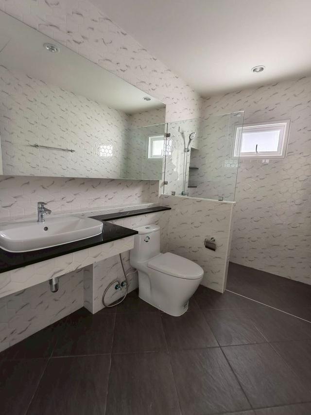 Sale!! ขายบ้านใหม่ หลังใหญ่ 6 ห้องนอน พื้นที่กว้างขว้าง บ้านโครงการ ใกล้สนามบินเียง 12 กิโลเมตร 13