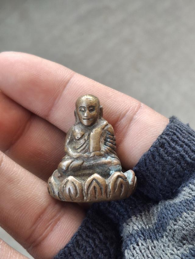 หลวงพ่อเงิน วัดบางคลาน นั่งบนใบบัว กรุวังหน้า ต้นรัตนโกสินทร์