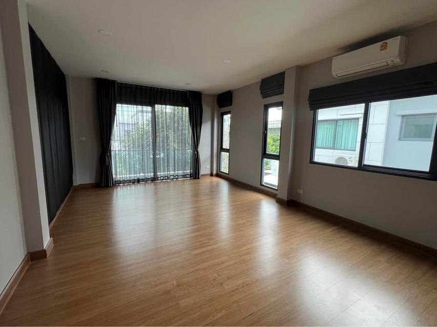 บ้านเดี่ยวเช่า 4 ห้องนอน โครงการ Centro ดอนเมือง แจ้งวัฒนะ 6