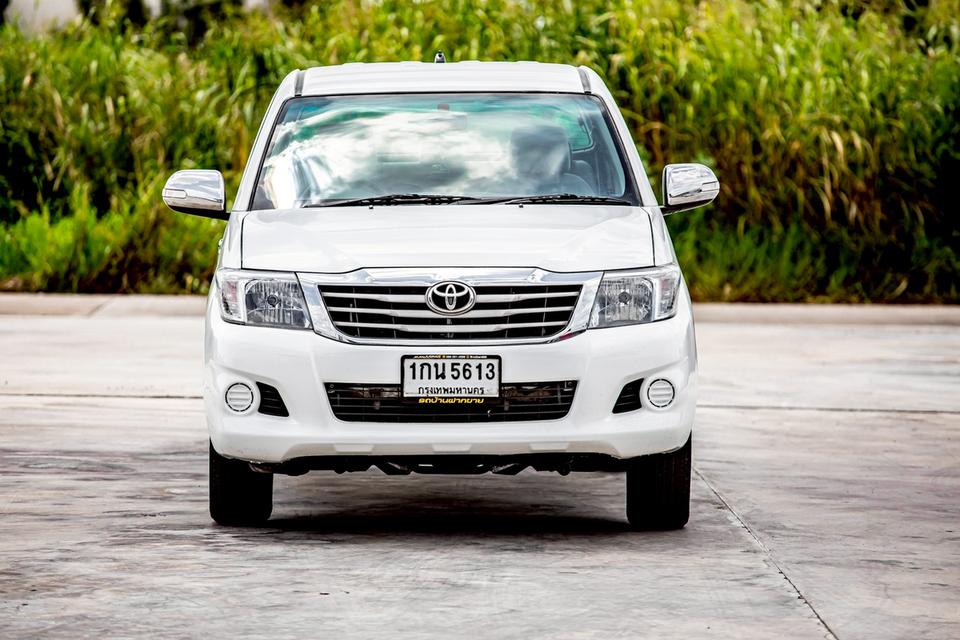 Toyota Vigo Champ Double Cab 2.7 E 4ประตู  ปี 2013 สีขาว 3