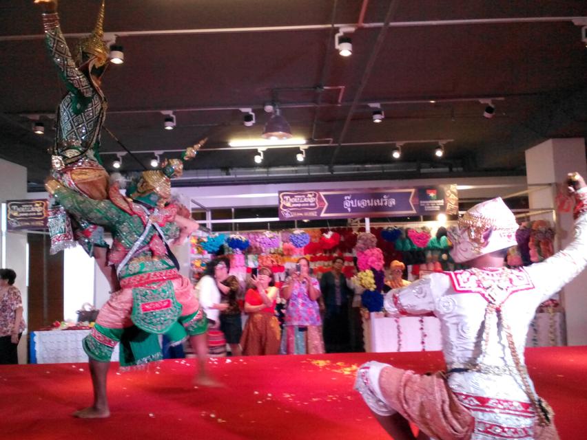 รับงานการแสดงวัฒนธรรมไทยพร้อมการแสดงโชว์ครบวงจร 14