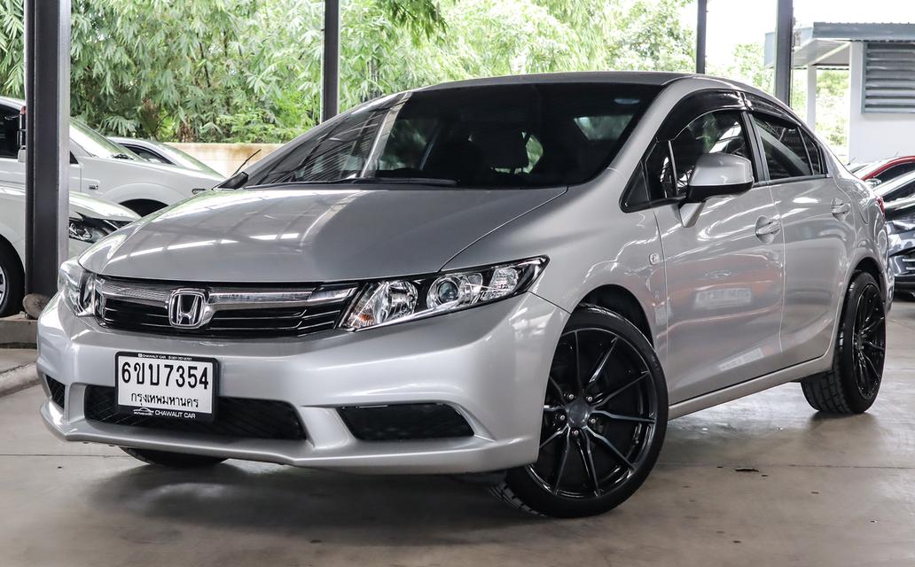 2013 HONDA CIVIC 1.8 S โฉม FB ไมล์ 80,000 กม.
